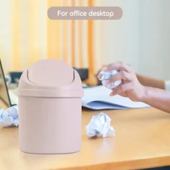 Svänglockshink, Mini-soptunna i plast med svänglock, Mini-papperskorg Badrumshinkar, Skrivbord Kompakt design Kosmetisk hink, Liten skrivbordsavfallssopkorg Cream | Fyndiq